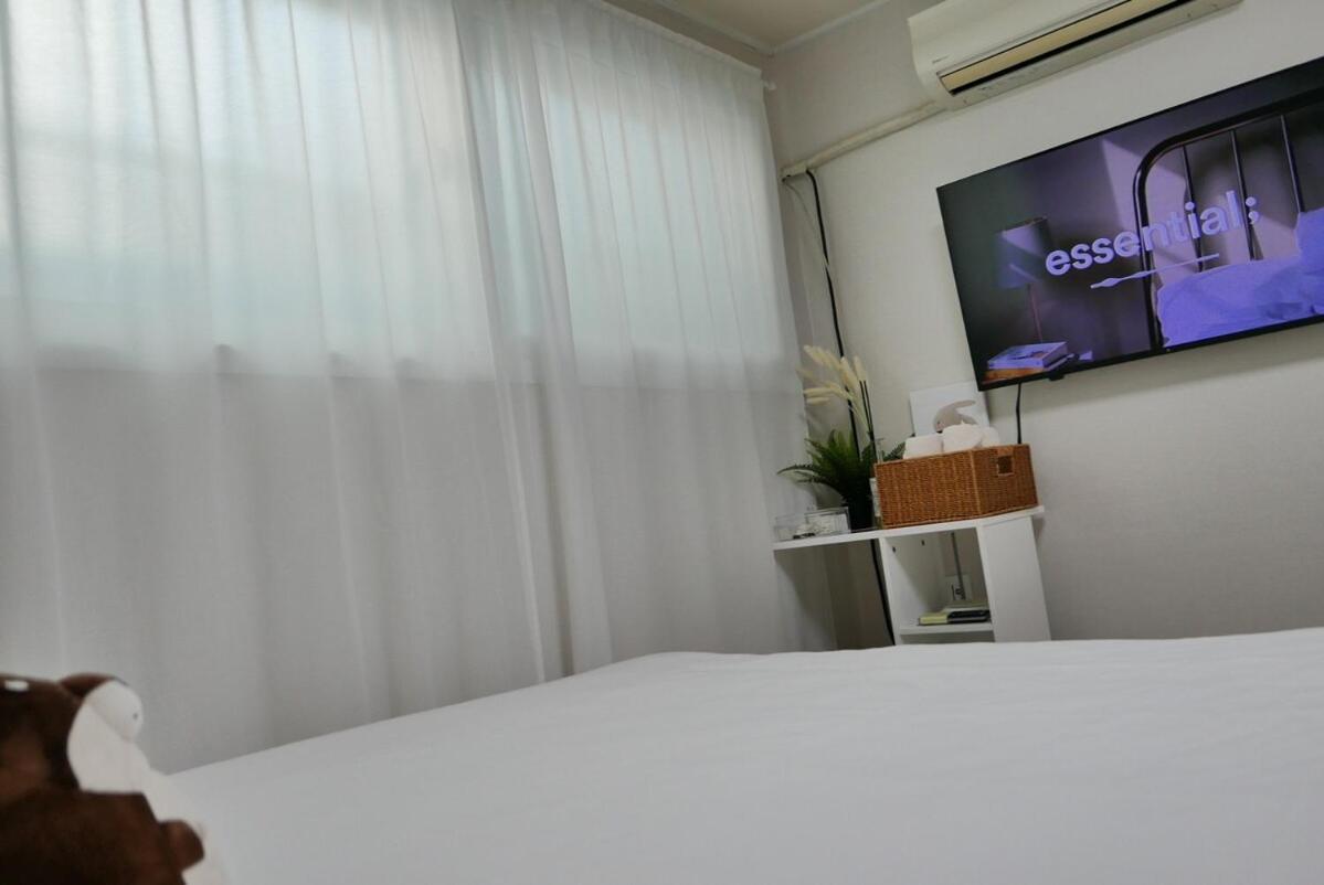 Whitefox * Seoul